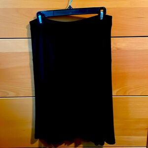DNKY Black women’s skirt